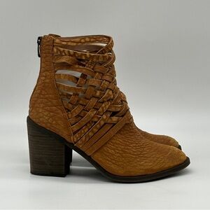 Free People Carrera Woven Tan Ankle Boots. Size 10